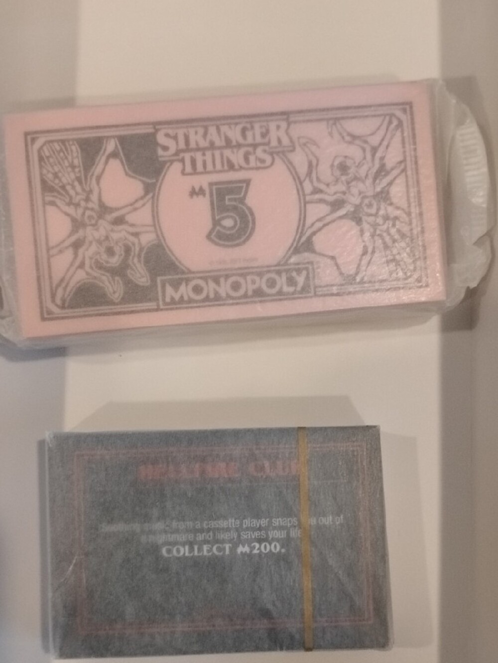 Hasbro Monopoly Stranger Things Board Game - Red, Black, Blue Artwork - Picture 3 of 13